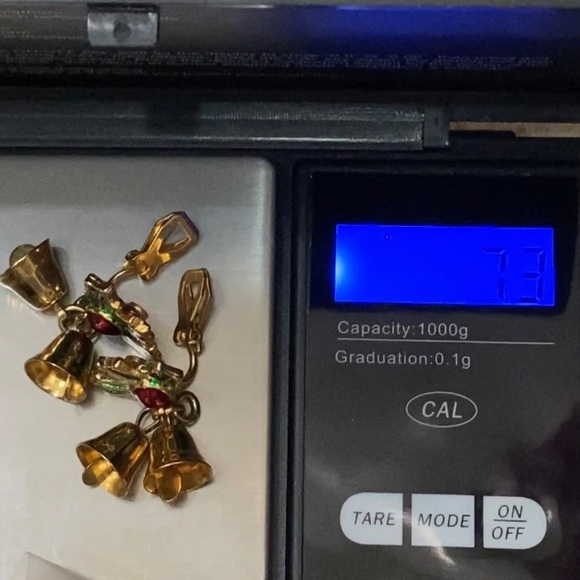 Vintage Holly Christmas Bells Gold-tone Holiday Clip On Earrings - Picture 12 of 12